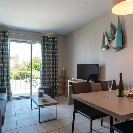 Les Thermes 427 - Appt Avec Piscine Partagee شقة كونكارنو